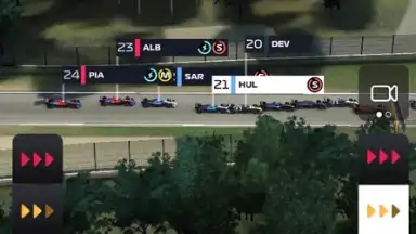 F1 Clash - Car Racing Manager скриншот 2