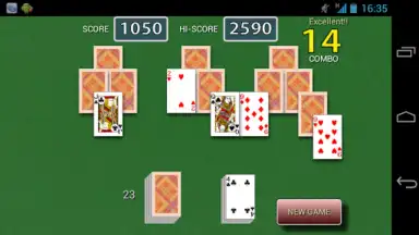 Tri Peaks Solitaire скриншот 1