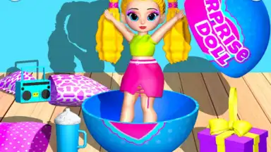 Surprise Doll: Dress Up Games скриншот 3