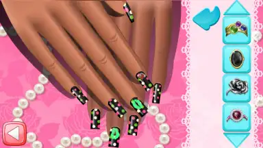 Celebrity Nail Salon скриншот 1